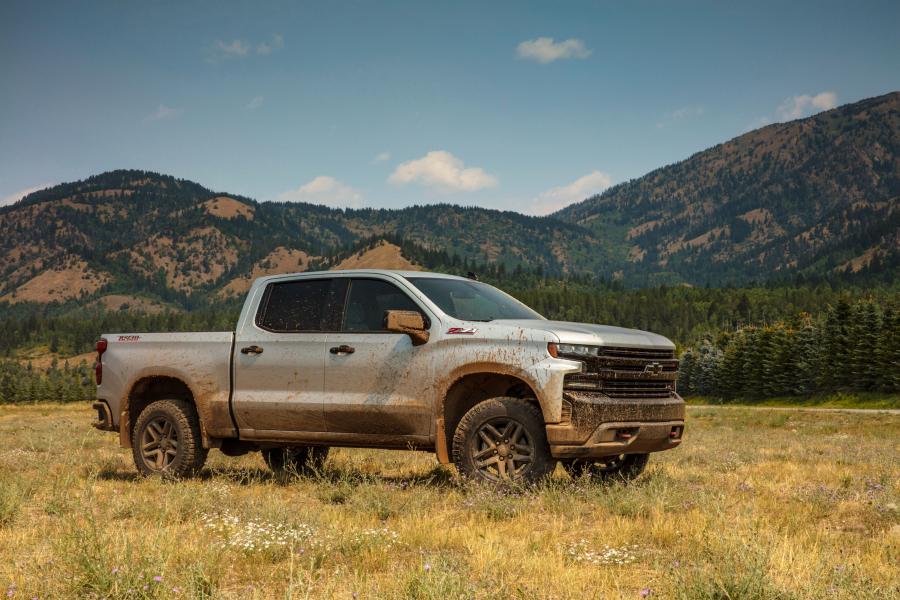  Chevrolet Silverado LT Z71 Trail Boss Crew Cab 2018 года  (фото 10 из 20)